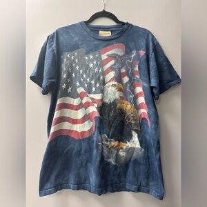 Vintage! The Mountain Blue Flag & Eagle Graphic Tee - Size Medium